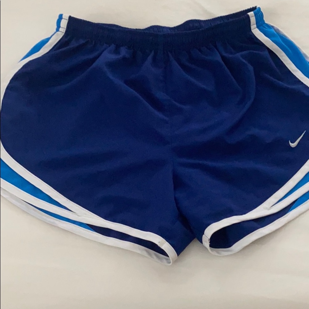 Nike dryfit women’s track shorts